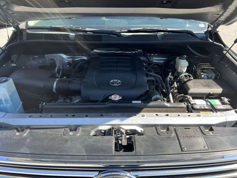 Used 2018 Toyota Tundra 1794 Edition AWD/4WD image 28
