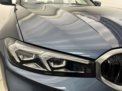 Used 2025 BMW 330i xDrive Sedan w/ Convenience Package image 18