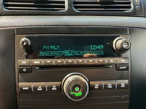 Used 2010 Chevrolet Avalanche LT w/ Luxury Package image 13