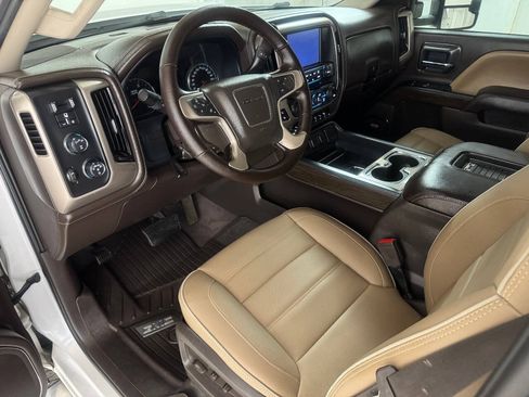 Used 2018 GMC Sierra 3500 Denali w/ Duramax Plus Package AWD/4WD image 50