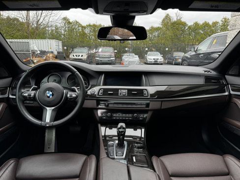 Used 2014 BMW 550i Sedan image 35
