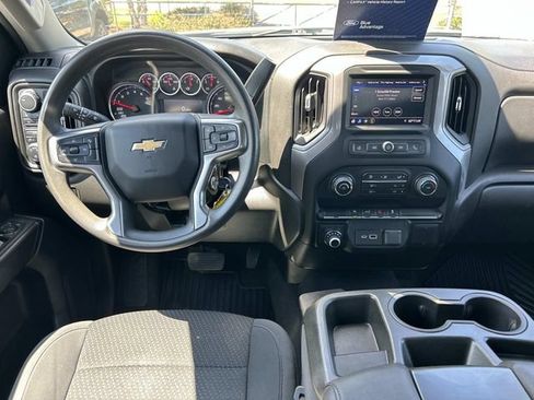 Used 2022 Chevrolet Silverado 1500 Custom w/ Safety Confidence Package AWD/4WD image 14