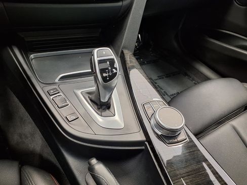 Used 2018 BMW 330i Sedan RWD image 25