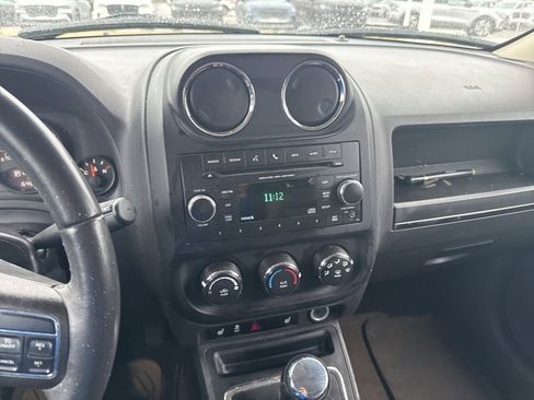 Used 2017 Jeep Patriot High Altitude image 11