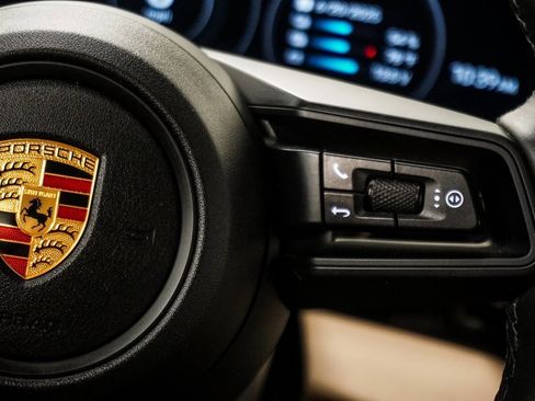 Used 2022 Porsche Taycan 4 Cross Turismo image 29
