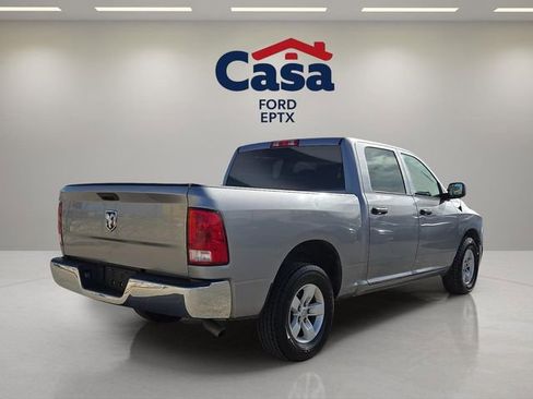 Used 2022 RAM 1500 Classic SLT image 3