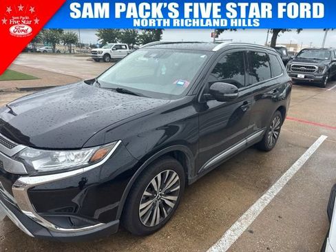 Used 2020 Mitsubishi Outlander SEL FWD image 2