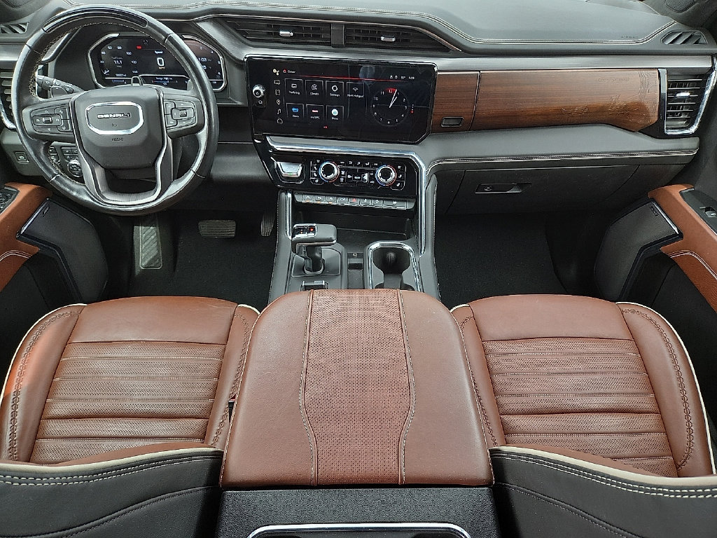 Used 2024 GMC Sierra 1500 Denali Ultimate AWD/4WD image 9