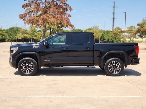 Used 2020 GMC Sierra 1500 AT4 w/ AT4 Premium Package AWD/4WD image 4