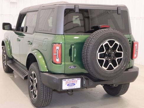 New 2025 Ford Bronco Outer Banks image 6