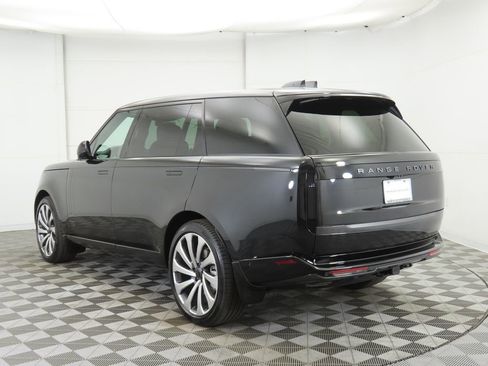 New 2026 Land Rover Range Rover Long Wheelbase SE image 7