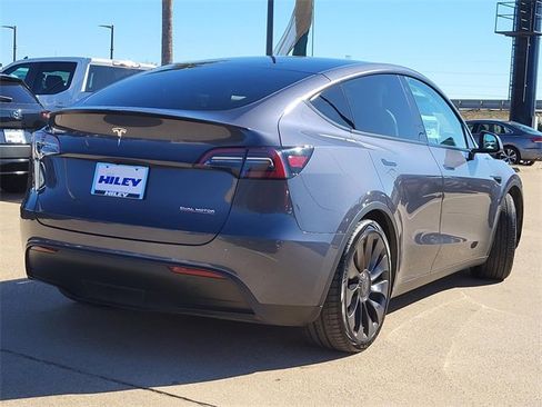 Used 2023 Tesla Model Y Performance image 4