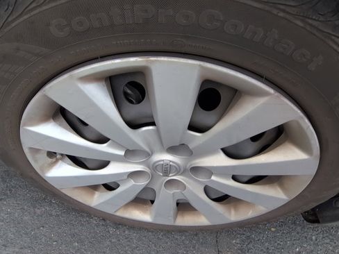 Used 2016 Nissan Sentra SV image 8