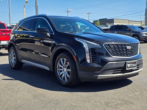 Used 2020 Cadillac XT4 Premium Luxury AWD/4WD image 4