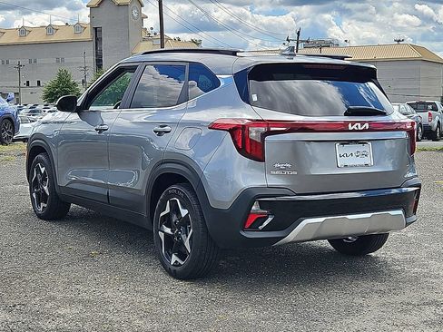 Certified 2024 Kia Seltos EX AWD/4WD image 5