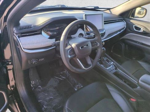 Used 2023 Jeep Compass Latitude AWD/4WD image 10