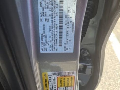 Used 2024 Ford Ranger Lariat w/ FX4 Off-Road Package AWD/4WD image 22
