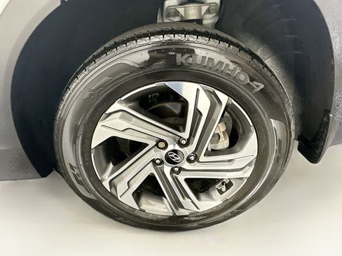 Used 2023 Hyundai Santa Fe SE FWD image 11