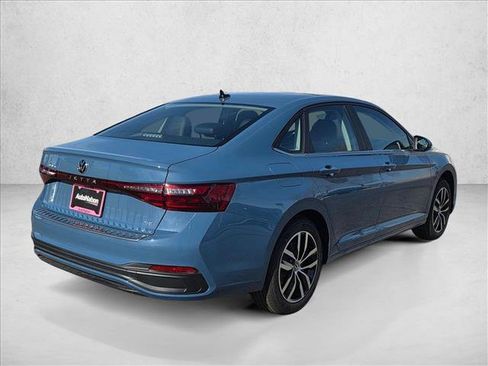 New 2026 Volkswagen Jetta SE FWD image 2