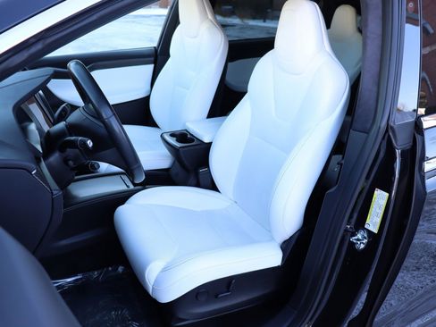 Used 2018 Tesla Model X P100D image 12