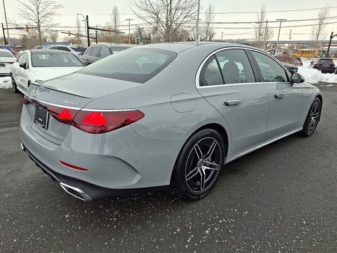 New 2026 Mercedes-Benz E 350 4MATIC Sedan image 6