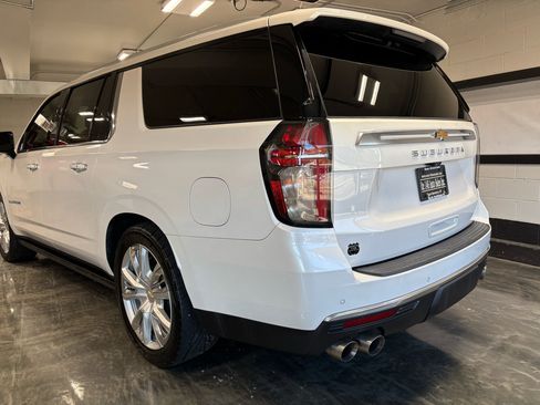 Used 2021 Chevrolet Suburban High Country image 11