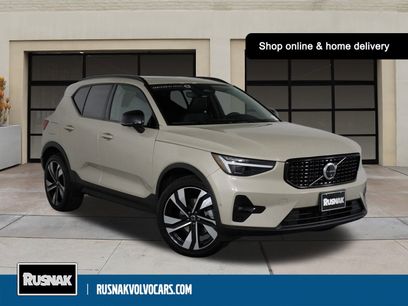 Certified 2026 Volvo XC40 B5 Ultra w/ Climate Package