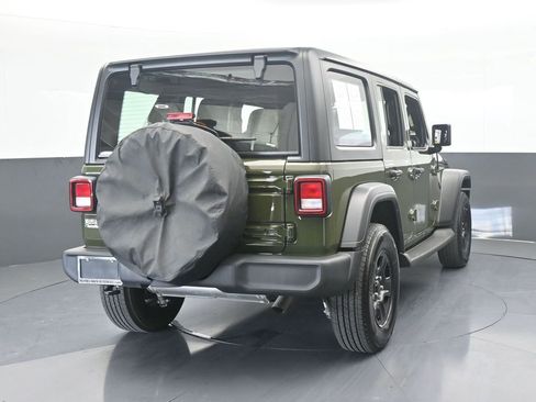 Used 2022 Jeep Wrangler Unlimited Sport image 5