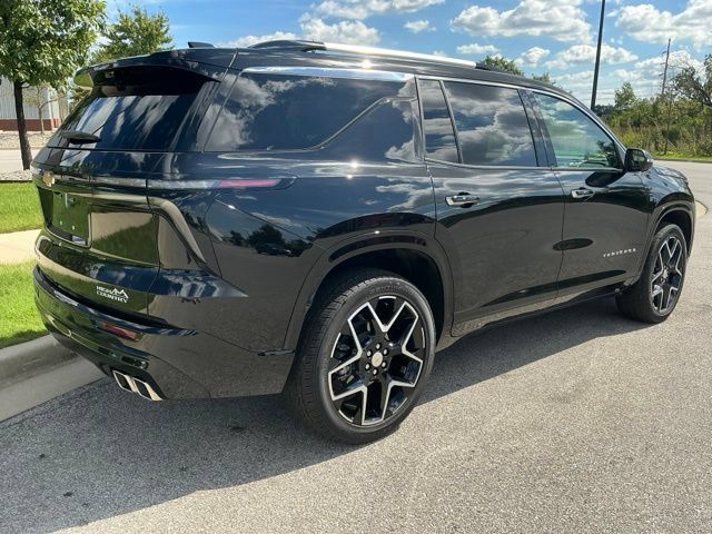 Used 2025 Chevrolet Traverse High Country w/ LPO, Floor Liner Package AWD/4WD image 6