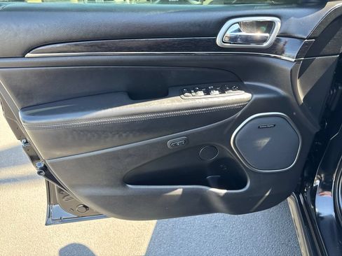 Used 2018 Jeep Grand Cherokee High Altitude AWD/4WD image 10