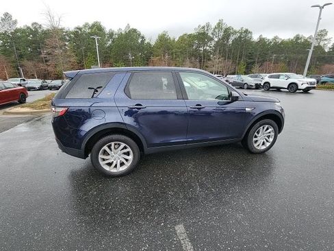 Used 2019 Land Rover Discovery Sport HSE image 13