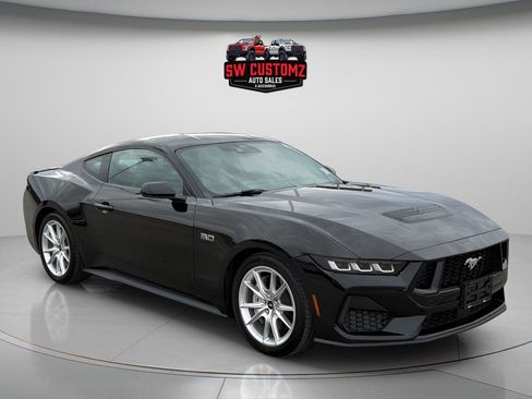 Used 2024 Ford Mustang GT Premium RWD image 1