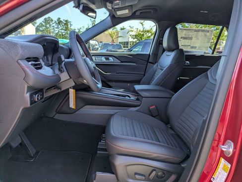 New 2026 Ford Explorer ST-Line w/ ST-Line Street Pack AWD/4WD image 11