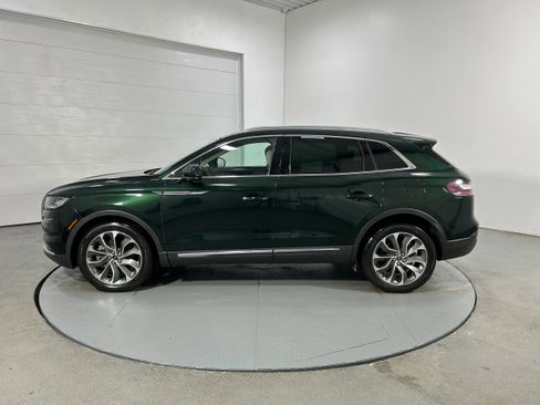 Used 2021 Lincoln Nautilus Reserve image 18