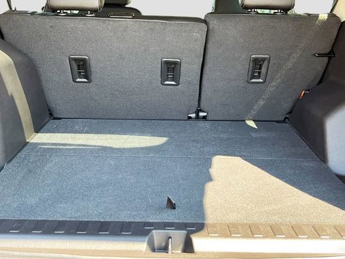 Used 2024 GMC Terrain Denali w/ Denali Premium Package AWD/4WD image 25