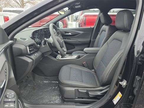 New 2026 Buick Envista Preferred image 13