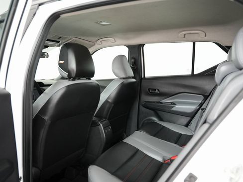 Used 2023 Nissan Kicks SR image 35