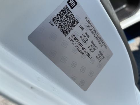 Used 2023 Chevrolet Express 3500 w/ Power Convenience Package image 24