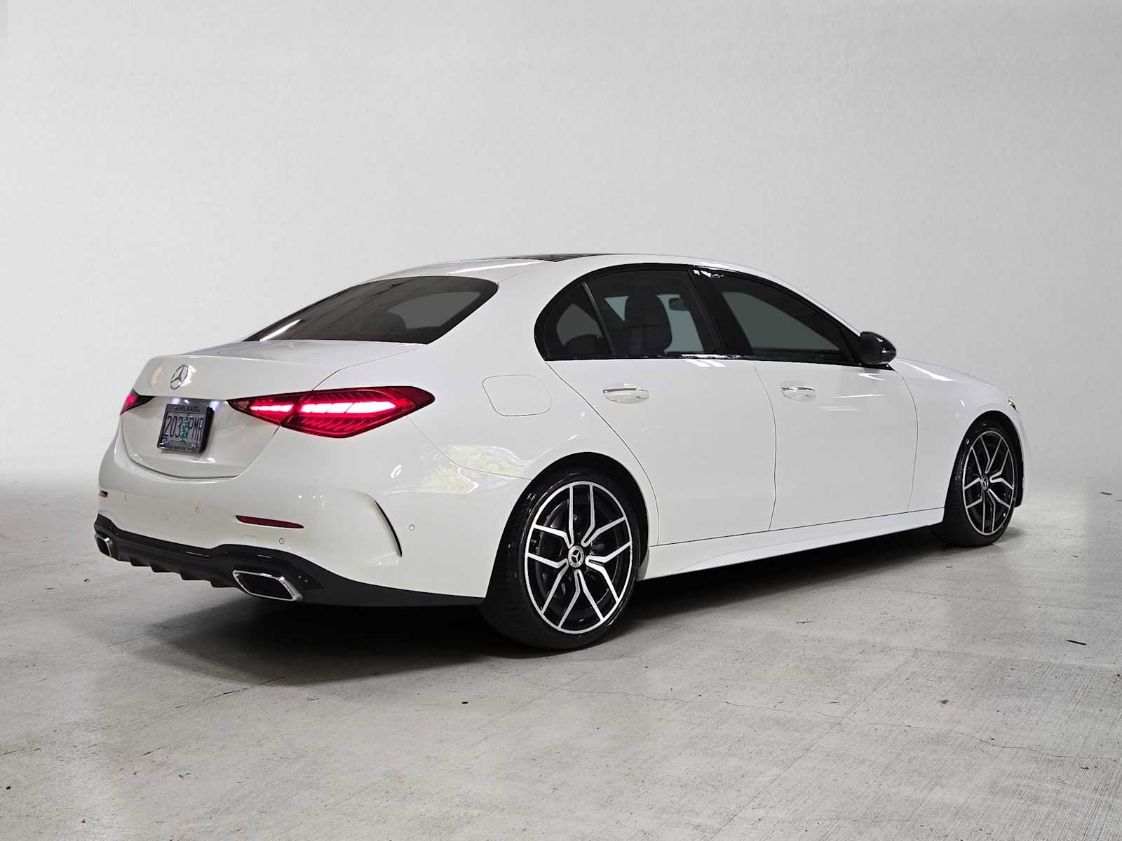 Used 2023 Mercedes-Benz C 300 4MATIC Sedan image 3
