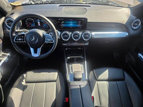 Used 2023 Mercedes-Benz GLB 250 image 17