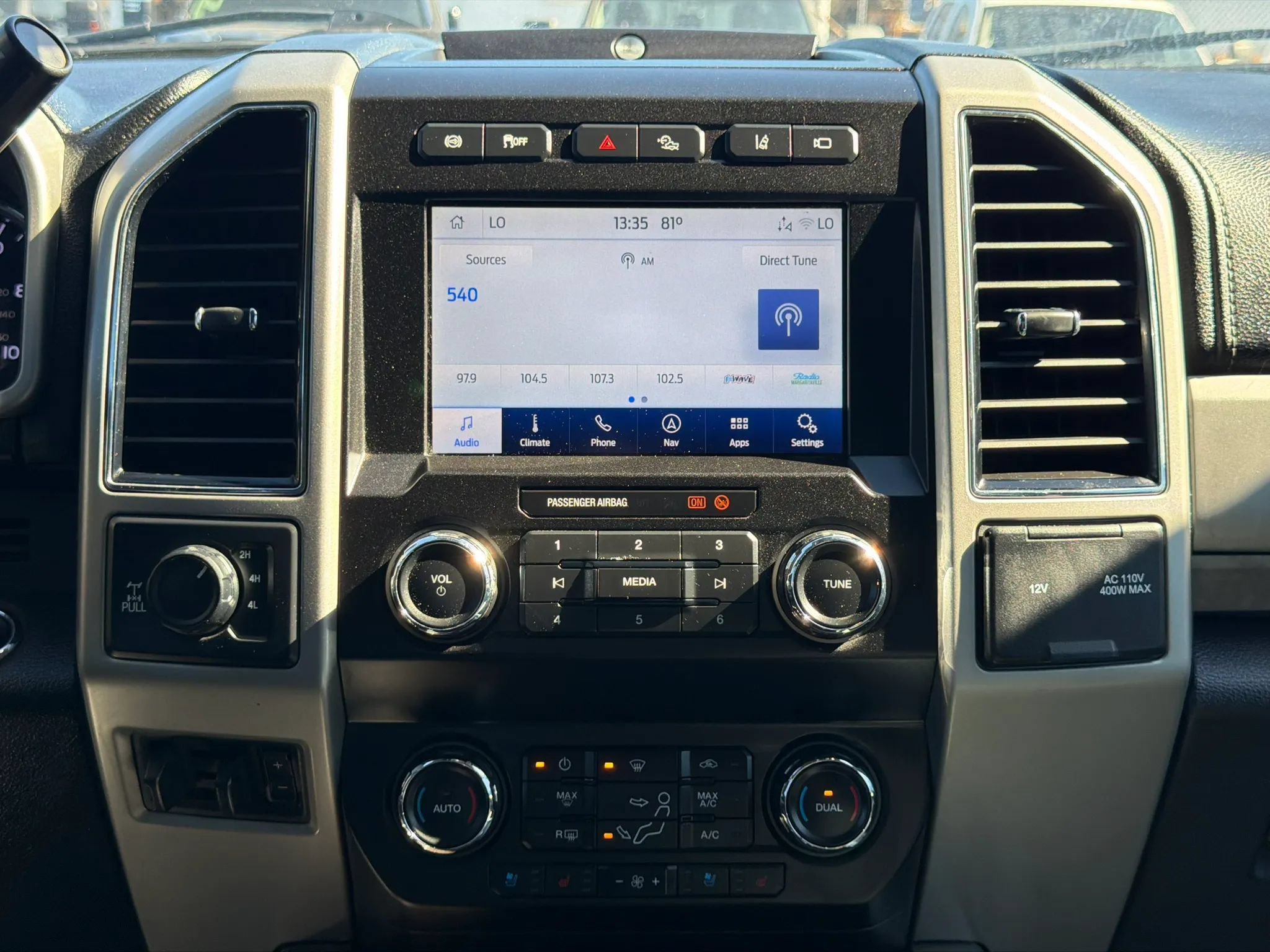 Used 2021 Ford F250 Lariat w/ Tremor Off-Road Package AWD/4WD image 32
