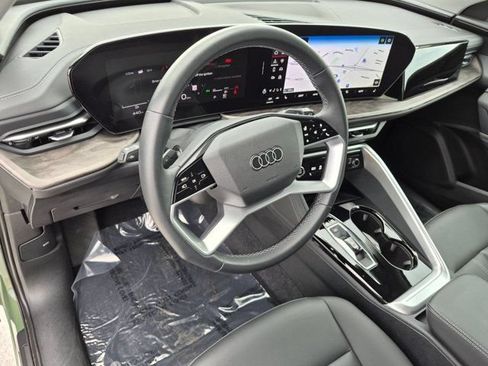 Certified 2025 Audi Q5 Premium w/ Convenience Package AWD/4WD image 11