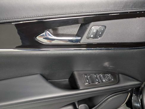 Used 2022 Lincoln Nautilus AWD w/ Premium Package image 37