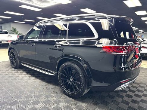 Used 2023 Mercedes-Benz GLS 450 4MATIC image 9