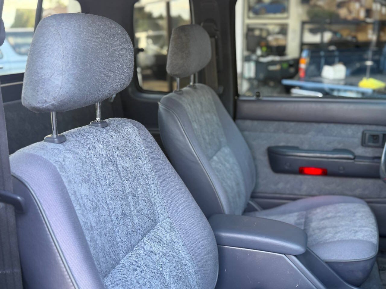 Used 2000 Toyota Tacoma 4x4 Xtracab image 40