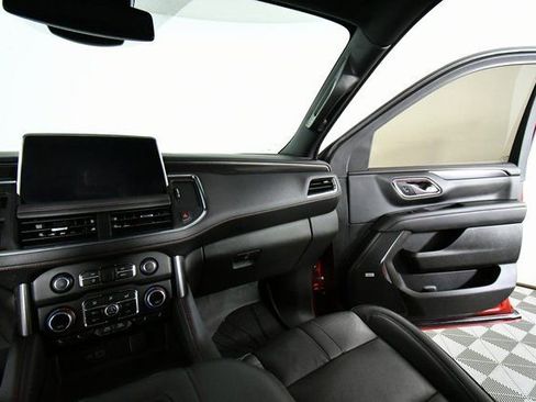 Used 2023 Chevrolet Suburban RST w/ Luxury Package image 21