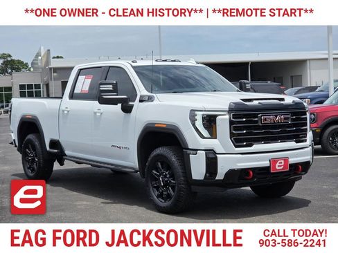 Used 2025 GMC Sierra 2500 AT4 AWD/4WD image 1