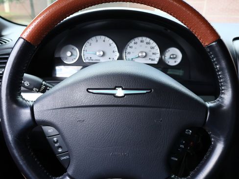 Used 2003 Ford Thunderbird RWD image 12
