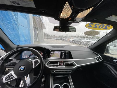 Used 2022 BMW X7 xDrive40i w/ M Sport Package AWD/4WD image 11