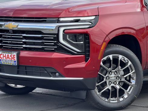 New 2026 Chevrolet Suburban Premier w/ Sun And Tow Package image 3